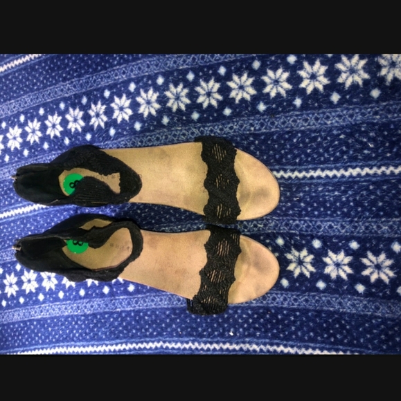 Lucky brand shoes - Picture 2 of 4